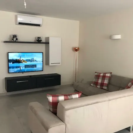 Marsascala Sea View Hpi 7738 马尔萨斯卡拉